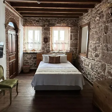 Cunda Nazimaki Hotel Ayvalı