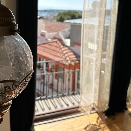 Cunda Nazimaki Hotel Ayvalı