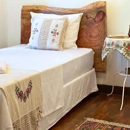 Cunda Nazimaki Ayvalı