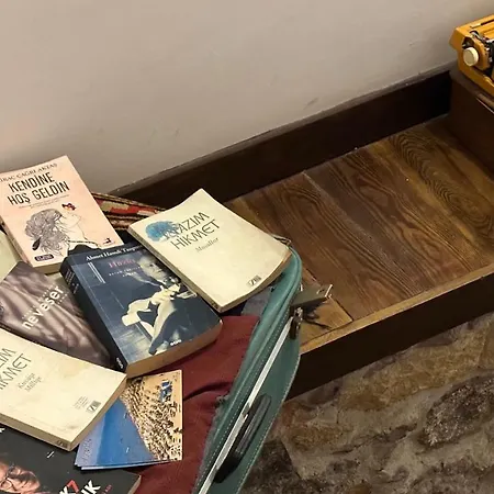 Cunda Nazimaki Ayvalı