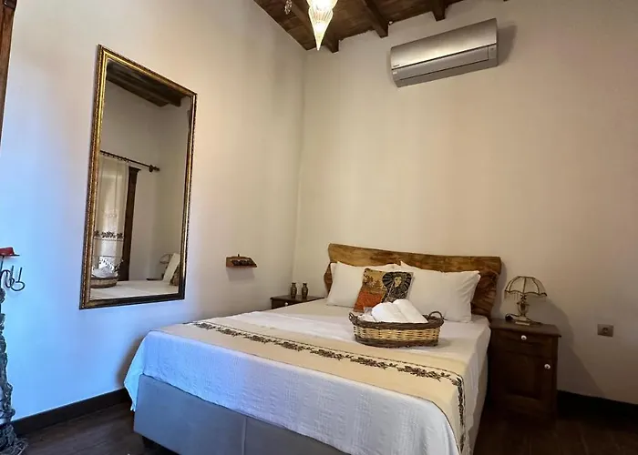 Hotel Cunda Nazimaki *