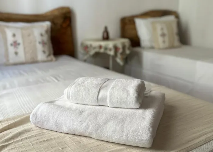 Cunda Nazimaki Ayvalı