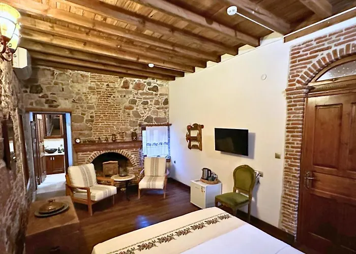 Cunda Nazimaki Hotel