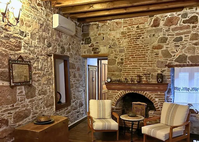 Cunda Nazimaki Ayvalı