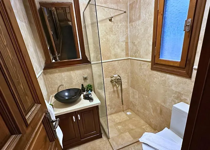 Cunda Nazimaki Hotel