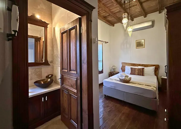 Hotel Cunda Nazimaki *