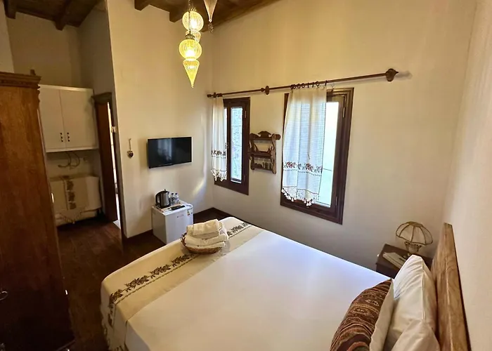 Cunda Nazimaki Hotel Ayvalı